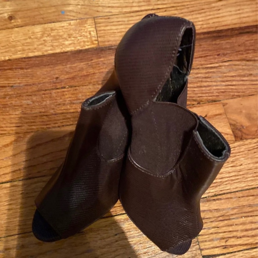 Women shoes